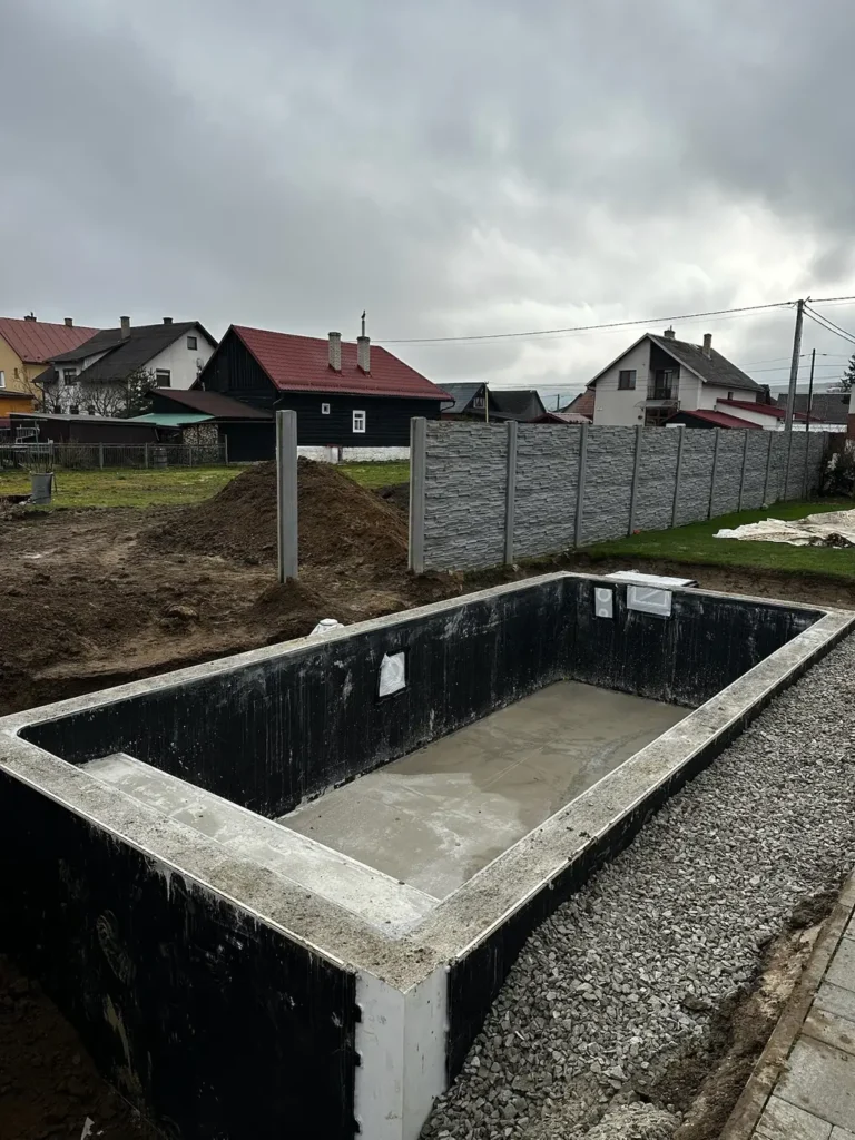 Hotová monolitická konštrukcia bazéna Magiline