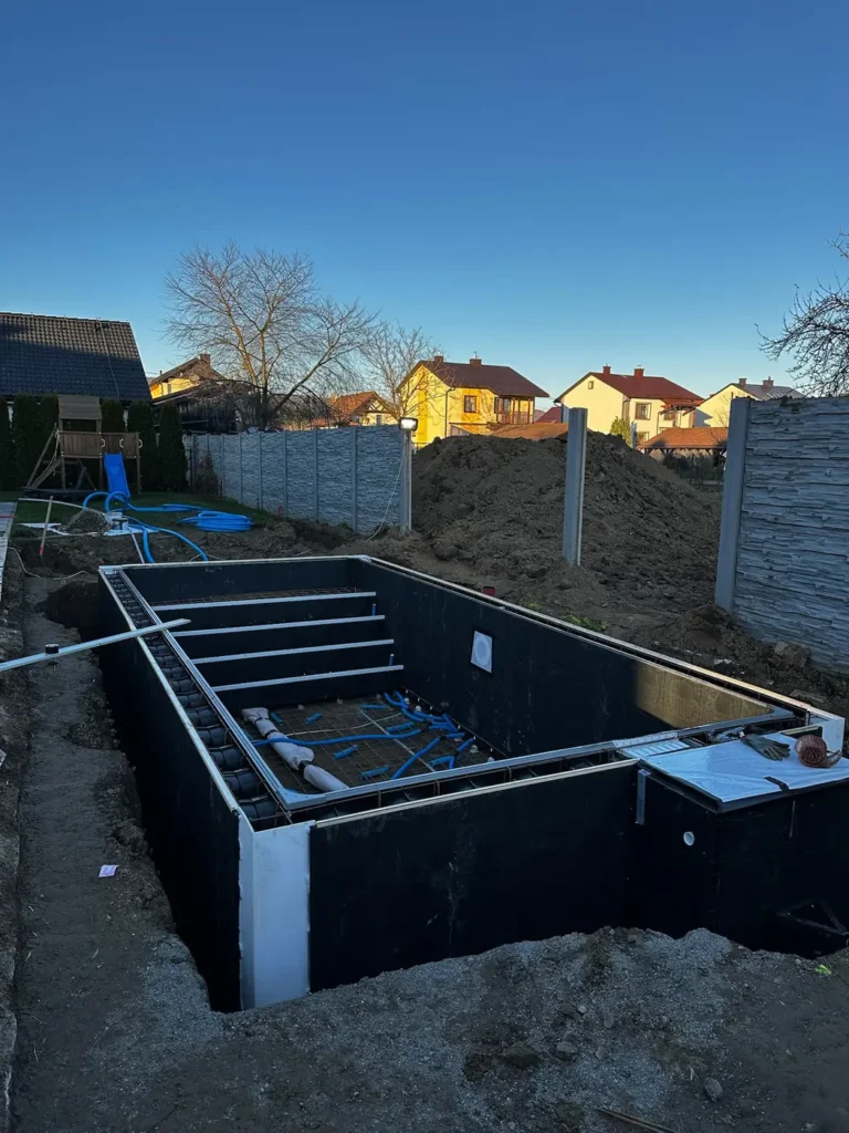 Montáž bazénovej štruktúry Magiline