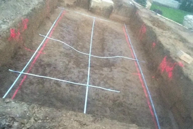 Bazén pri novostavbe s technológiou v dome — realizácia bazéna Magiline (1)